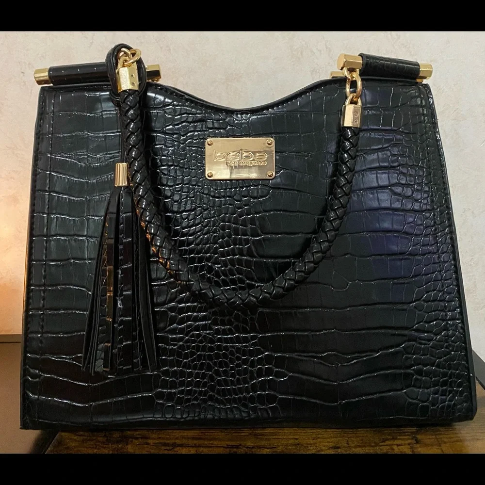 Purse - Picture 1 of 4